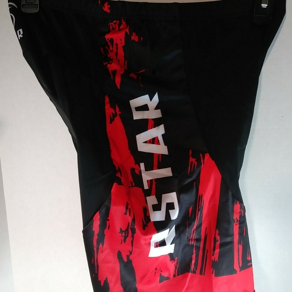 Men's Black & Red 3D Padded Cycling Shorts - Picture 7 of 9